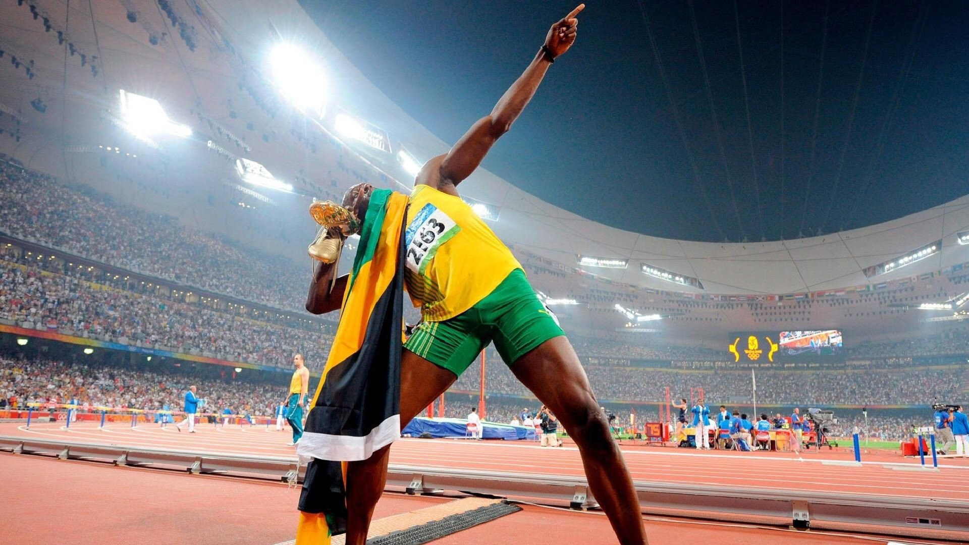 橙衣风暴下的绿茵传奇,马丁内利爆发引领荷兰收割洪都拉斯之战