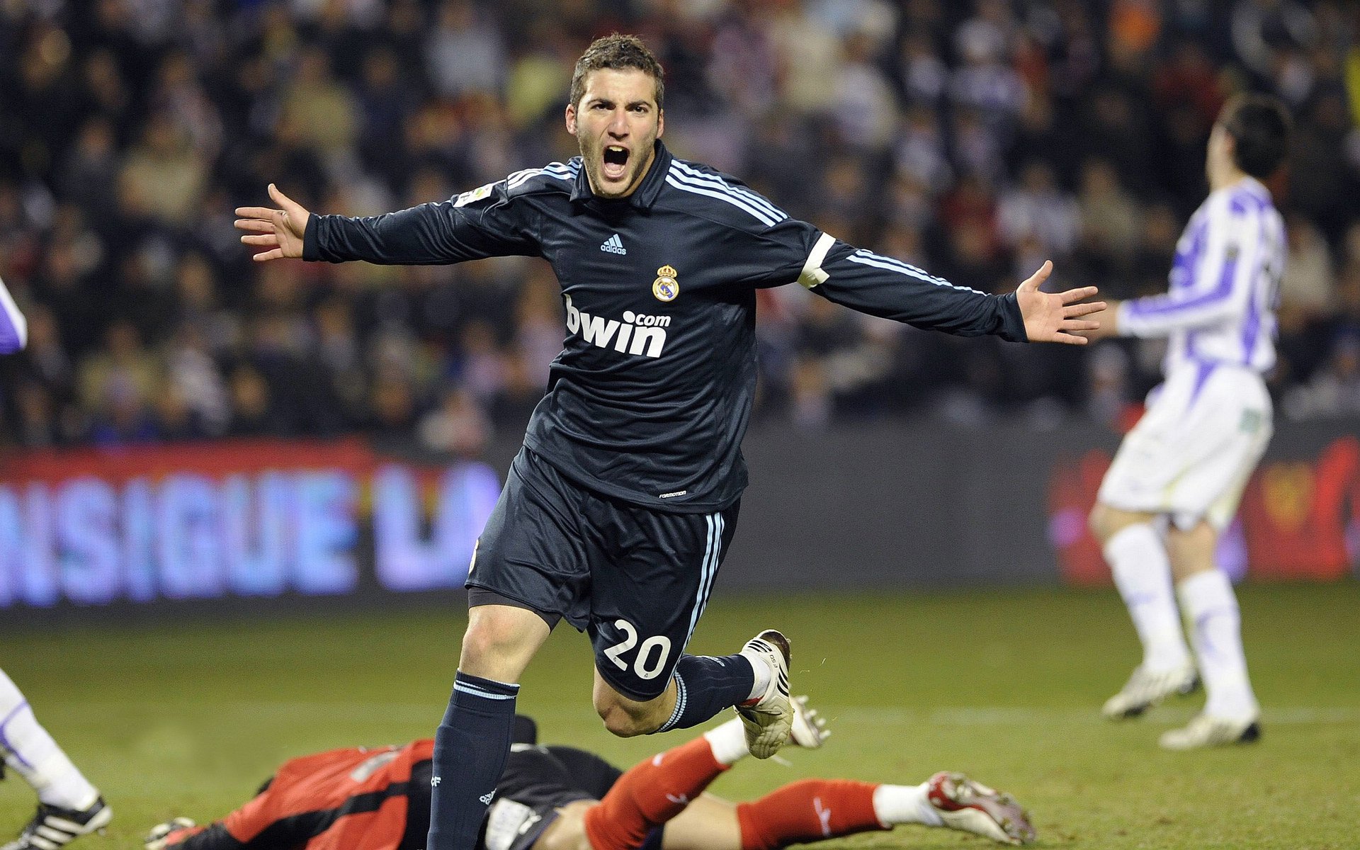 开云体育登录-雅加达奇迹夜，印尼队惊天逆转法国，安赛龙怒吼点燃赛场